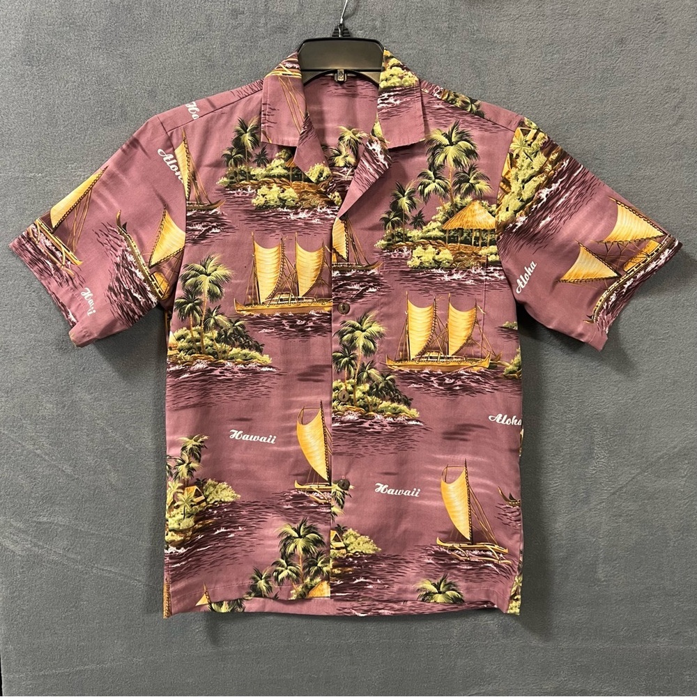 Royal Creations Men's Vintage Button Down Hawaiian Tropical Shirt Made in Hawaii - Picture 2 of 13